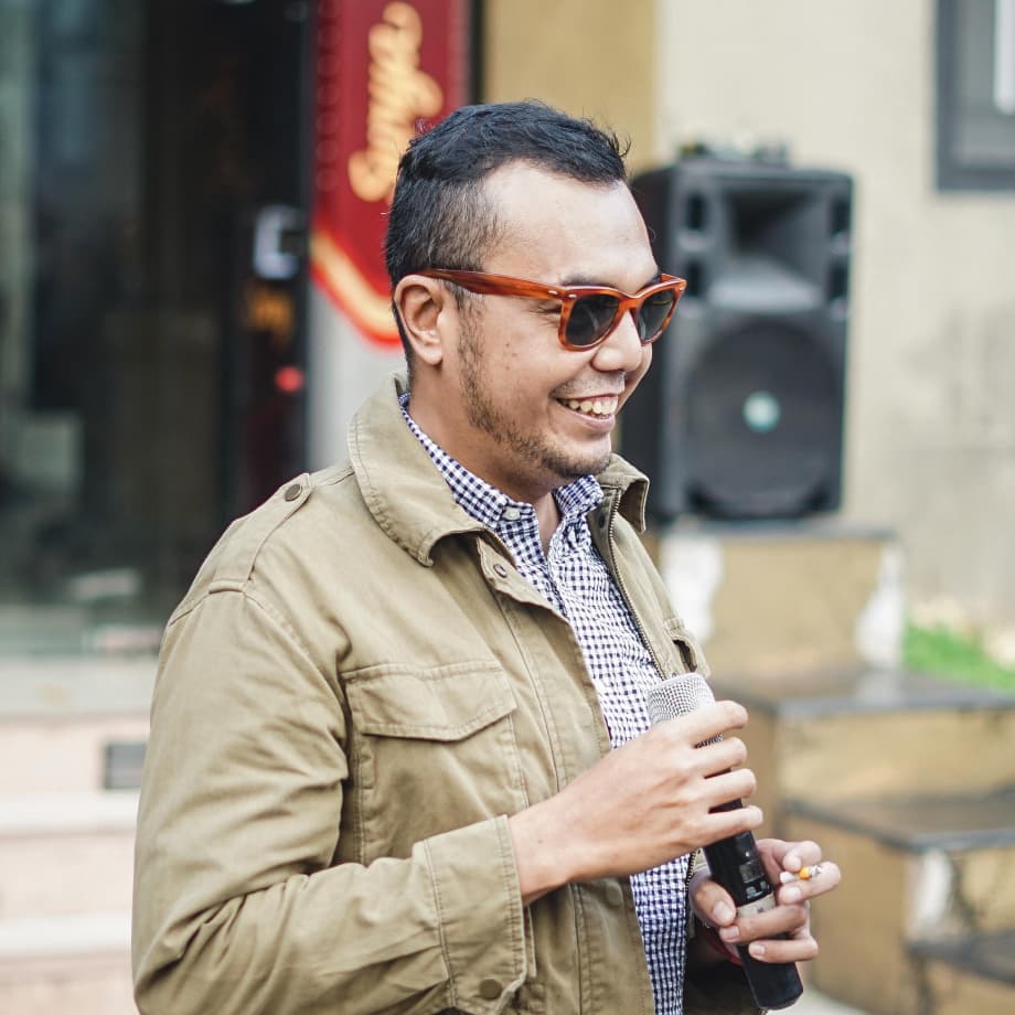 Om Anggie